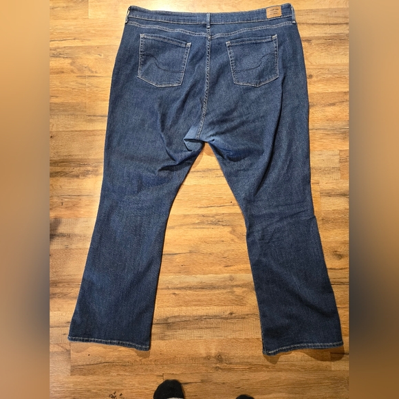 SIGNATURE LEVI STRAUSS Mid Rise Bootcut Size 24 - Picture 2 of 5